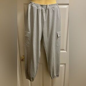 Vuori Women's Boyfriend Cargo Gray Joggers size large